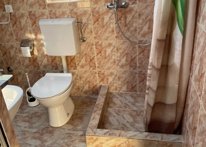 Casa *